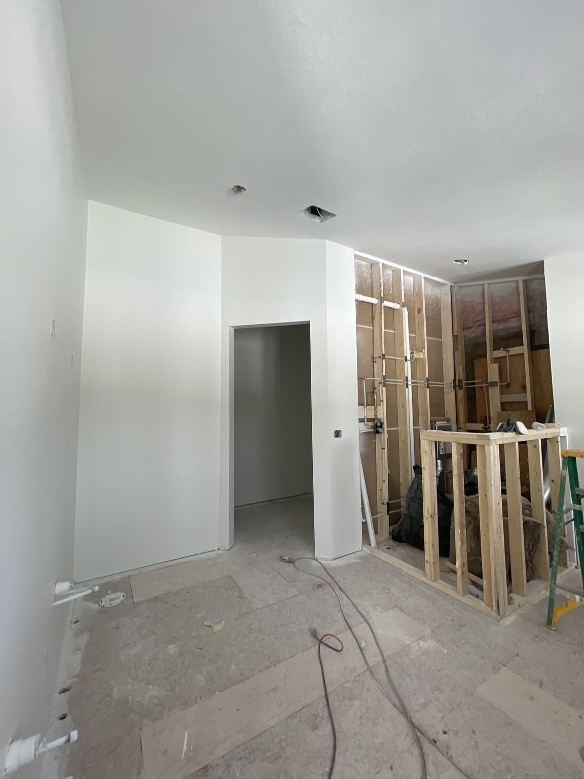 Smooth wall and ceiling finish